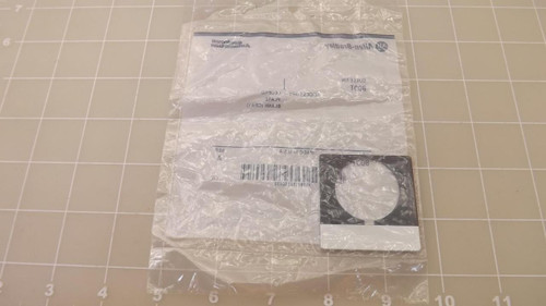 ALLEN-BRADLEY 800T-X559 BLANK (GRAY) LEGEND PLATE T23857