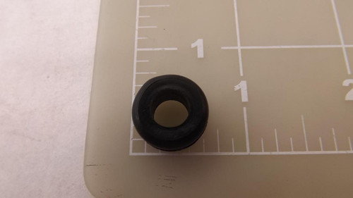40041 GROMMET T24117