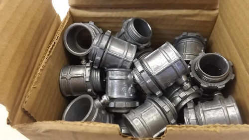 LOT OF 25 BRIDGEPORT 231-DC2 EMT COUPLING T26760