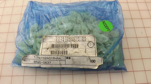 LOT OF 100  11741N2A01M-NA P65200637 CONNECTOR HOUSING T31050