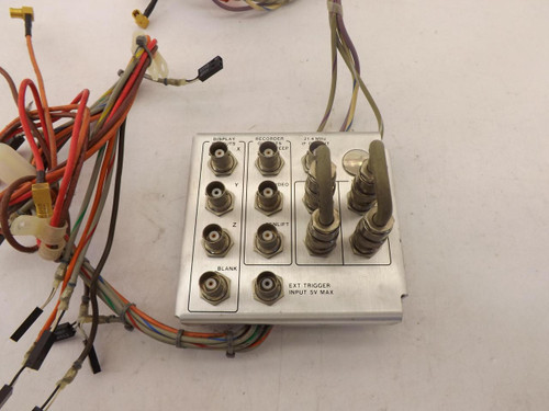 EXT TRIGGER INPUT CONNECTOR T43186