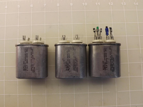 LOT OF 3 AEROVOX 30751-09 CAPACITORS T47532