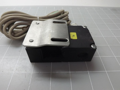 SCHMERSAL A216-ZVRK-M16 SAFETY INTERLOCK SWITCH T49660