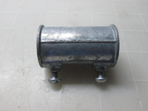 LOT OF 250 ARLINGTON 811 3/4'' SCREW COUPLINGS T52035