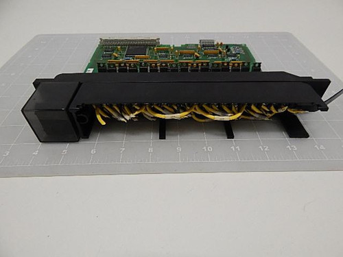 GE FANUC D4C7A2 44A729644-G01 44A722473-002R05/5 OUTPUT MODULE T58635