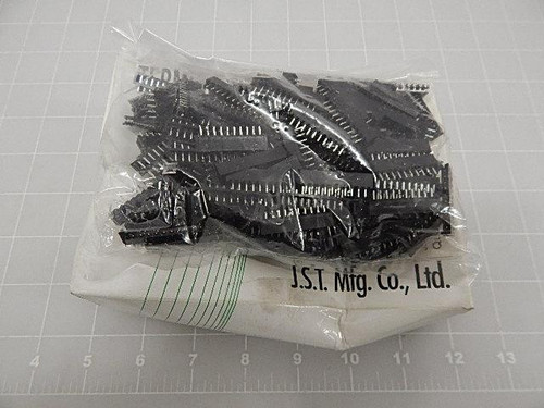 LOT OF 500 TOSHIBA 23368595 B10B-EH-F1-K PLUGS T58374