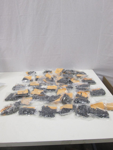 LOT OF 8400 SMK CLP1503-0110F PLUG CONNECTOR T58538