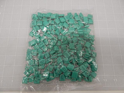 LOT OF 750 5DHS 146 124J DH CAPACITORS 400 V T58510