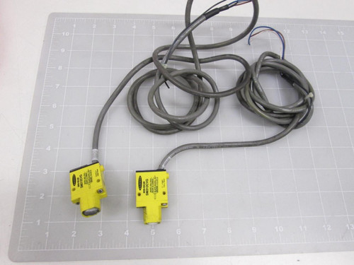 LOT OF 2 BANNER SM312CVG SENSORS T61079