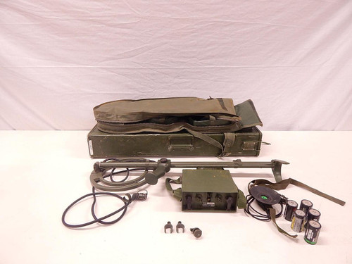 6665-21-906-1023 MINE DETECTING SET T69688