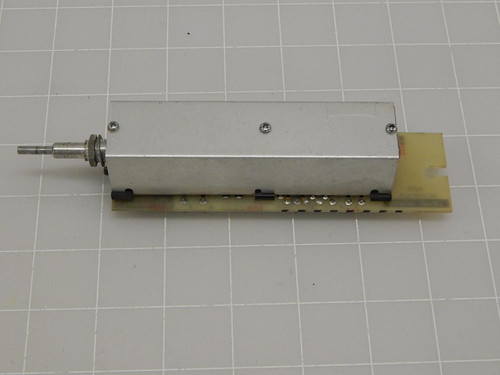 TEKTRONIX 388-1126-00 670-1031-00 CURVE TRACER DISPLAY OFFSET ASSEMBLY T69230