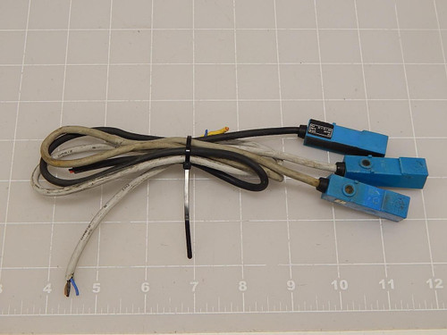 LOT OF 3 YAMATAKE HONEYWELL FL2-4A6S PROXIMITY SENSOR T70933