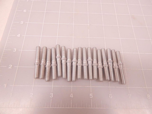 LOT OF 17 AEROIND 555824P12 STUDS T72517