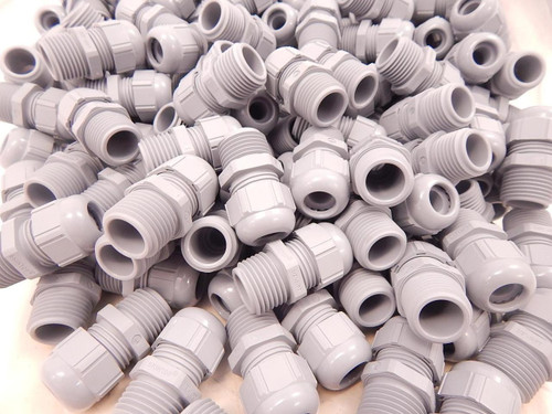 LOT OF 500 SKINTOP B41 1/2"-NPT CONNECTOR T73726