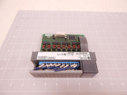 ALLEN BRADLEY 1746-OB16 OUTPUT MODULE T79702