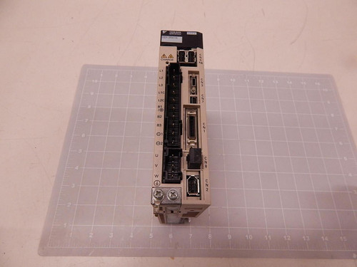 YASKAWA ELECTRIC SGDV-2R8A11A SERVOPACK T82139