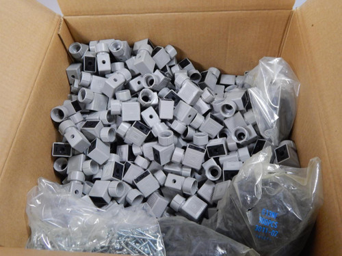 LOT OF 384 MPM G13NF 3011-07 1211800021 DIN VALVE CONNECTOR T83947