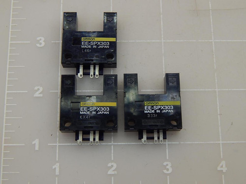 LOT OF 3 OMRON EE-SPX303 OPTICAL SWITCHES TRANSMISSIVE PHOTO IC OUTPUT 13MM SLOT PMS D-ON 12 - 24 VDC T86975