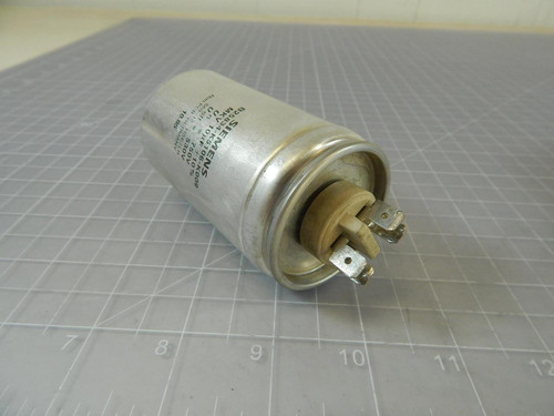 Lot of 6 Siemens B25834-K5106-K009 Capacitors 10 uF +-10 % Un: 750 V Ueff: 530 V T94733 For Sale