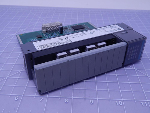 Allen Bradley 1746-OB16 SLC 500 Output Module T112632 For Sale