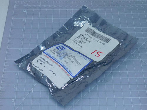 Amphenol MS27656T13F35S-00 Circular MIL Spec Connector PIN PLUG T126964 For Sale