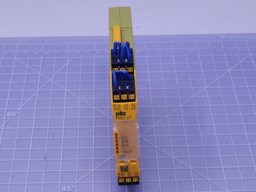 Pilz PNOZ S    Safety Relay 24 VDC For Sale