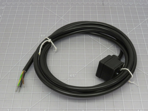 Lot of 40 Molex 1210400937 E453N3N2002P000 DIN (A) 18MM 2M PVC Actuator Cable For Sale