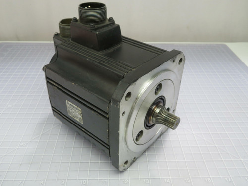 Mitsubishi HC-SF153X-S2  AC Servo Motor 3000r/min   For Sale
