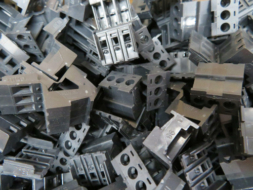 Lot of 650 Molex 399881403 SR BTS .200 Plug 3 CIR MO 600V For Sale