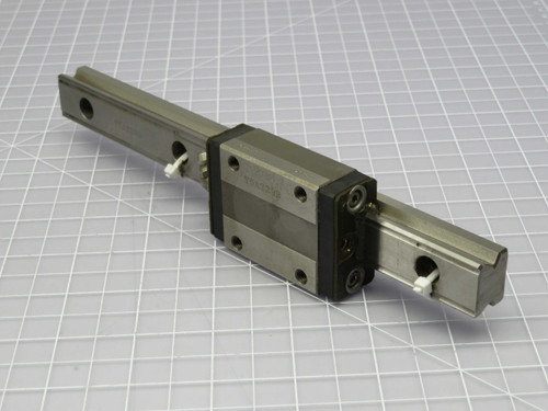 THK SR20 Y5A229B Linear Bearing Block on 17 In Rail  For Sale