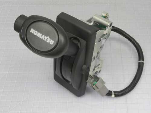 KOMATSU T75914 TRANS SHIFT CONTROL T200137