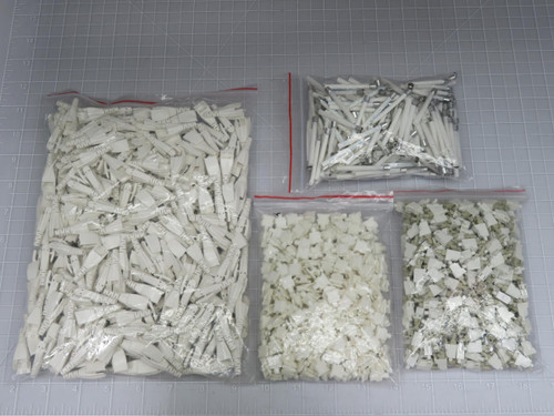 LOT OF 200 2160528-1 LC UNIBOO CONNECTOR SM W/HSRK BEIGE HOUSING T195748