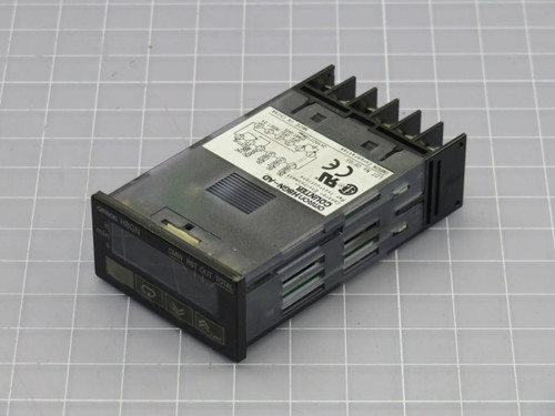 Lot of 2 OMRON  H8GN-AD 0878S DIGITAL PANEL METER  For Sale