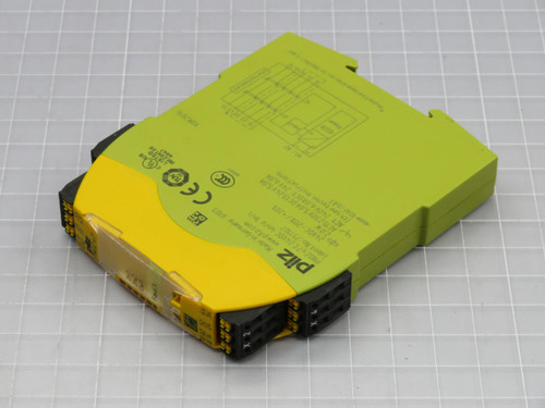Pilz   751107  PNOZ s7 C 24VDC 4n/o 1n/c General Purpose Relay  For Sale