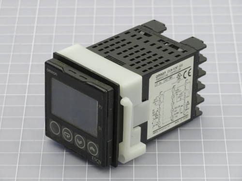 OMRON  E5CN-R2MT-500  TEMPARATURE CONTROLLER  For Sale