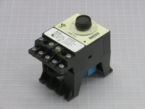 Eagle Signal  BRE7A6  Electronic Surface Mounting Reset Timer  For Sale