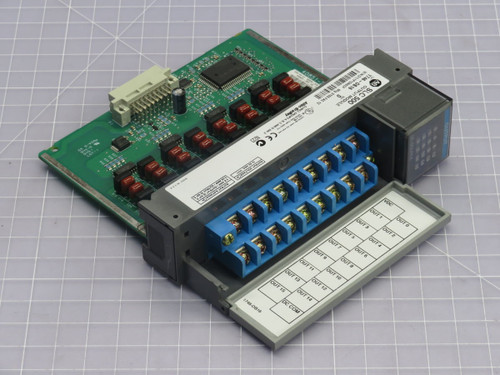 ALLEN BRADLEY  1746-OB16  OUTPUT MODULE  For Sale