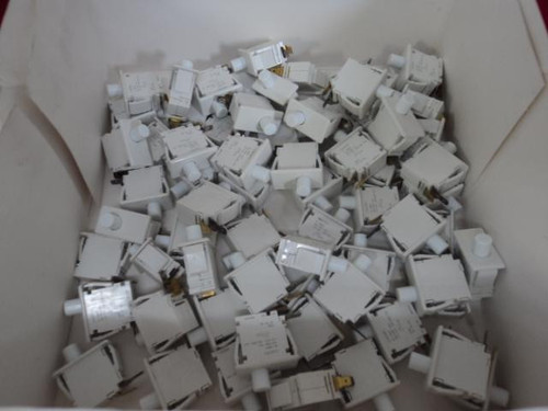 65 CHERRY 0E6942A0 PANEL MOUNT SWITCH T11186
