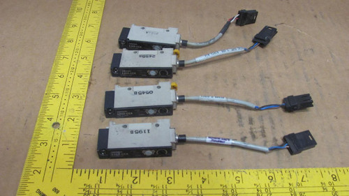 LOT OF 4 OMRON E3XR-CC4 PHOTO SWITCH T9349
