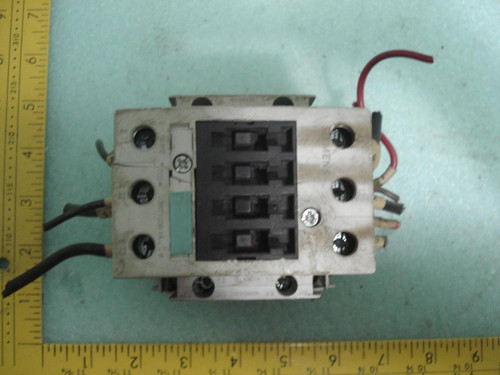 SIEMENS 3RH1921 CONTACTOR T7863