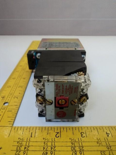 ALLEN-BRADLEY 700DC-PK800Z24 SER. D 600VAC 10A RELAY T15976