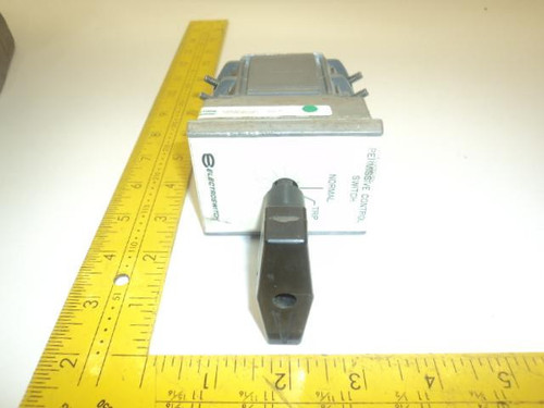 ELECTROSWITCH 505A606G01 9040 PERMISSIVE CONTROL SWITCH T17629