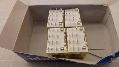LOT OF 4 IDEC RH4B-UL RELAYS T24240