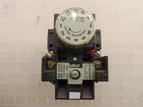 SQUARE D 8501 X000 XTE1 INDUSTRIAL CONTROL TIMING RELAY T45669
