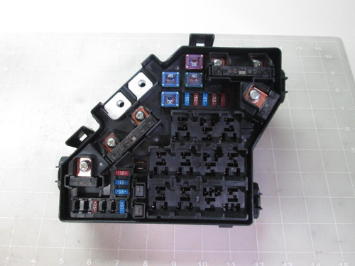 HONDA PA66+PPE NAA1421JB130904 SNA-A110 63593327 FUSE BOX T53483