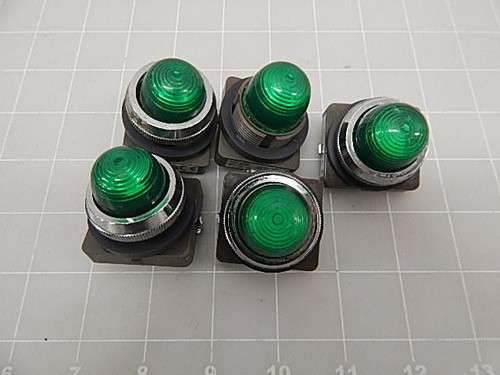LOT OF 5 IDEC APN GREEN LIGHT INDICATORS T58028