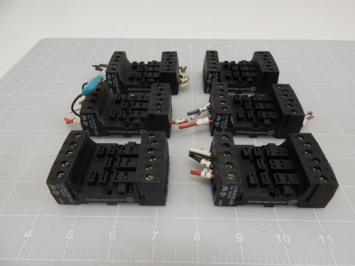 LOT OF 6 ALLEN BRADLEY 700-HN102 RELAY SOCKET T59584