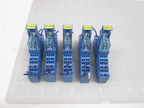 LOT OF 5 FINDER 95.55.3 40.52 RELAY FUSES W/ BASE SOCKET T61988