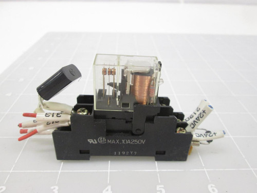 OMRON G2R-1-SN RELAY W/ RELAY BLOCK T67704