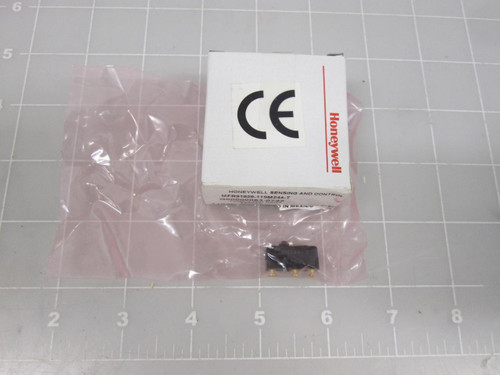 LOT OF 67 HONEYWELL 11SM244-T G00000063-0742 SNAP ACTION SWITCH T67645